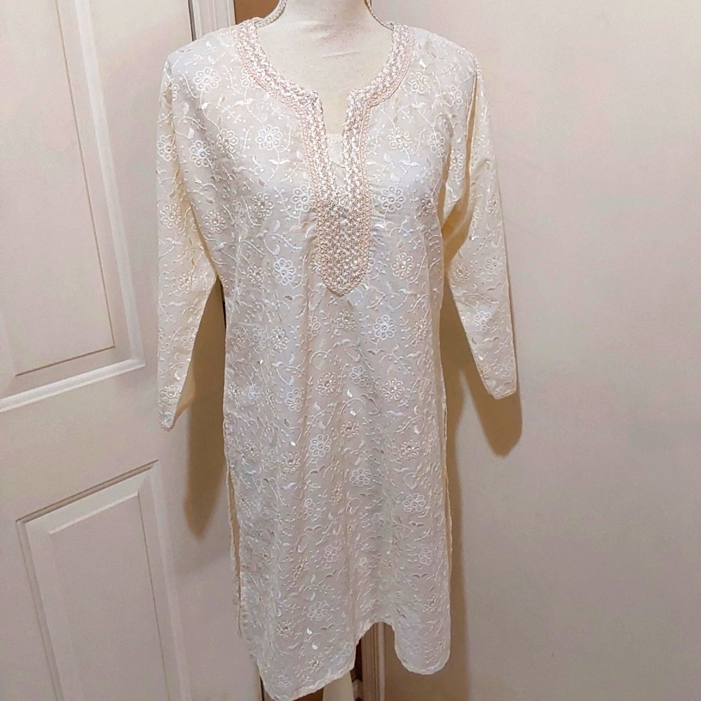 🌺 NEW Embroidered Tunic Top/Dress/Coverup